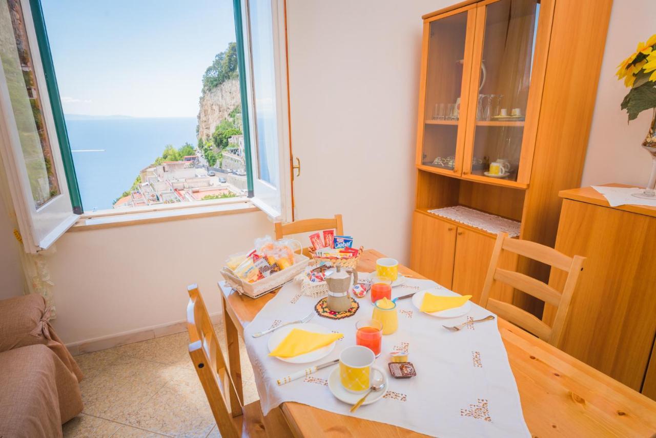 La Villa Di Enzo Casa Vacanze Con Vista Mare Amalfi Eksteriør bilde