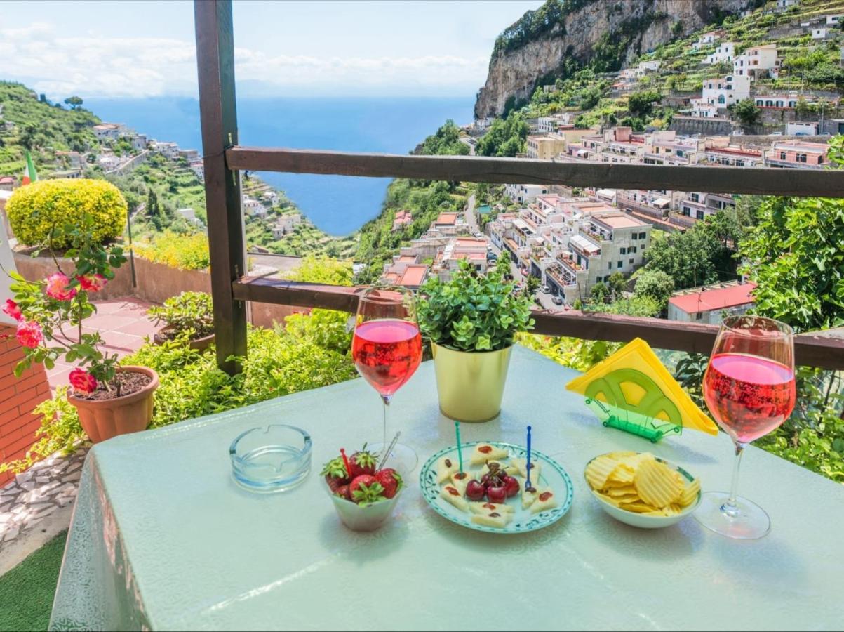 La Villa Di Enzo Casa Vacanze Con Vista Mare Amalfi Eksteriør bilde