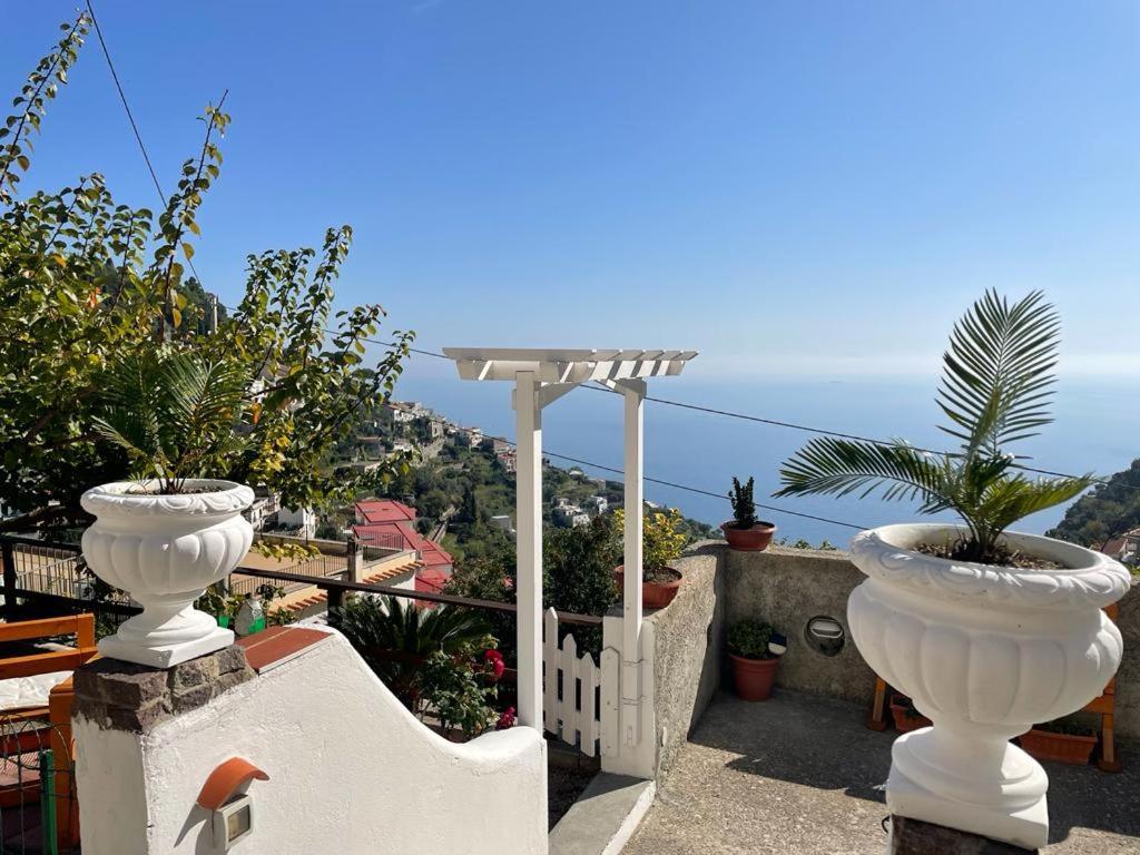 La Villa Di Enzo Casa Vacanze Con Vista Mare Amalfi Eksteriør bilde
